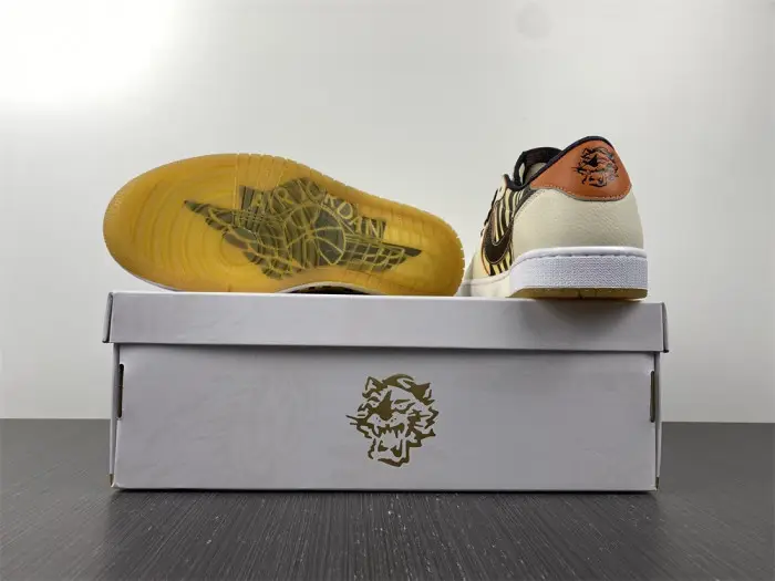 Jordan 1 Low OG Year of the Tiger-DH6932-100 