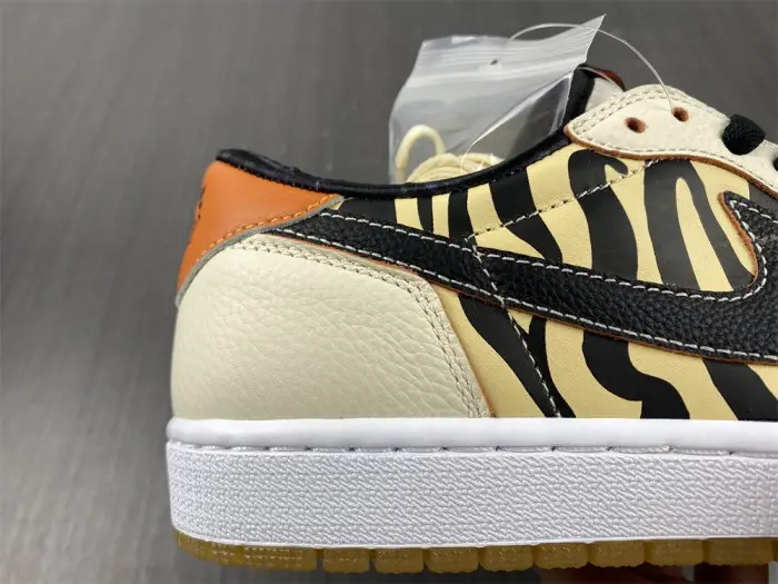 Jordan 1 Low OG Year of the Tiger-DH6932-100 