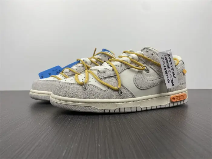 O-W  x Dunk Low 'Lot 34 of 50' FFB748