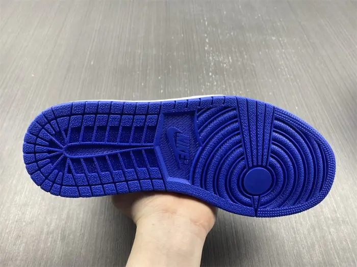 Jordan 1 Retro Royal (2017)-555088-007 
