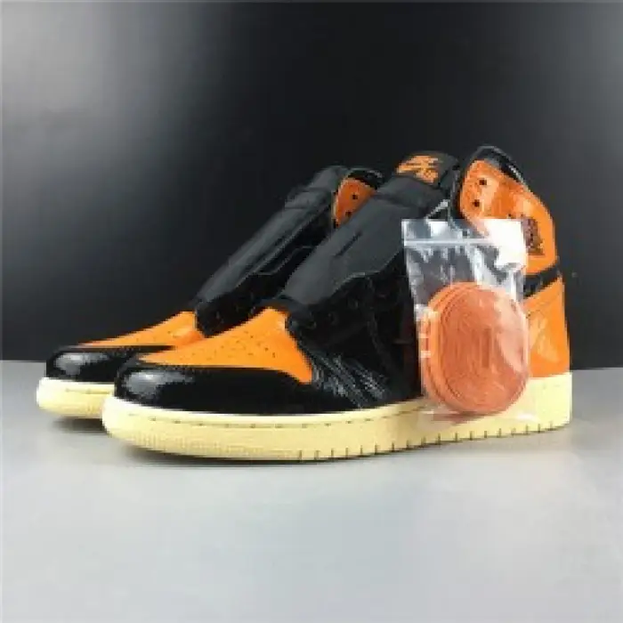 Jordan 1 Retro High Shattered Backboard 3.0-555088-028 