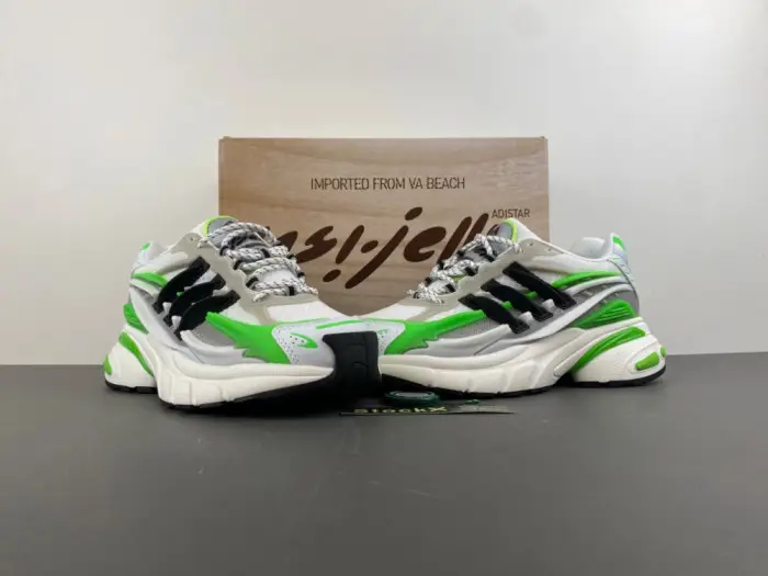 Pharrell x adidas Adistar Jellyfish -JP9266 