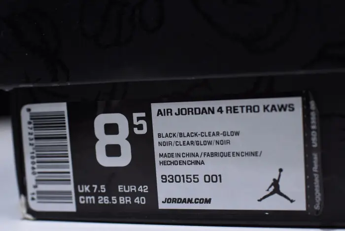 Nike Air Jordan 4 retro kaws black 930155-001 
