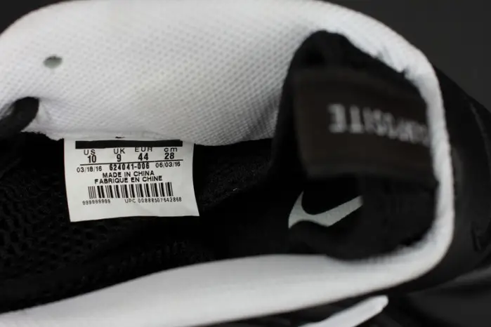 Nike Air Foamposite Pro “Dr. Doom” Black/White FEF1140