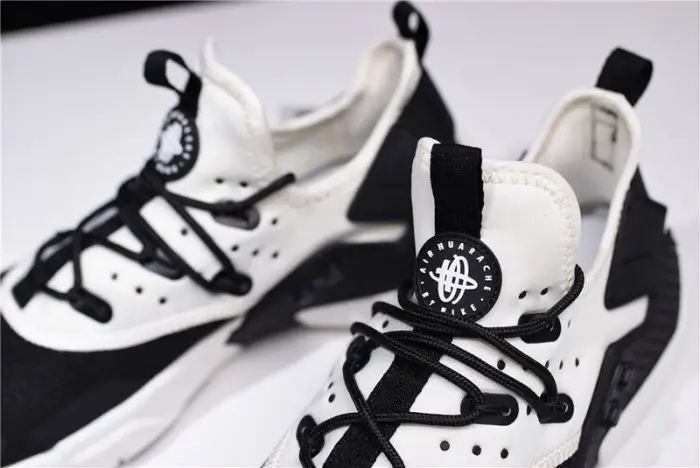 Nike Air Huarache Drift White Black mens 
