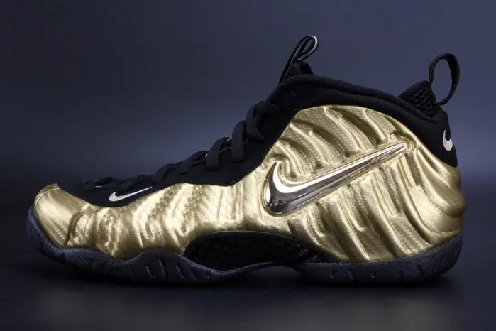 Air Foamposite Pro “Metallic Gold” Black mens BBD1457