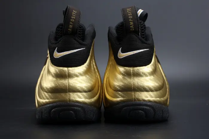 Air Foamposite Pro “Metallic Gold” Black mens BBD1457