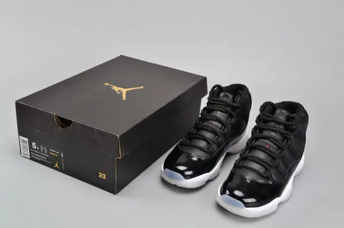 AIR JORDAN 11 RETRO BG (GS) "72-10" black womens 