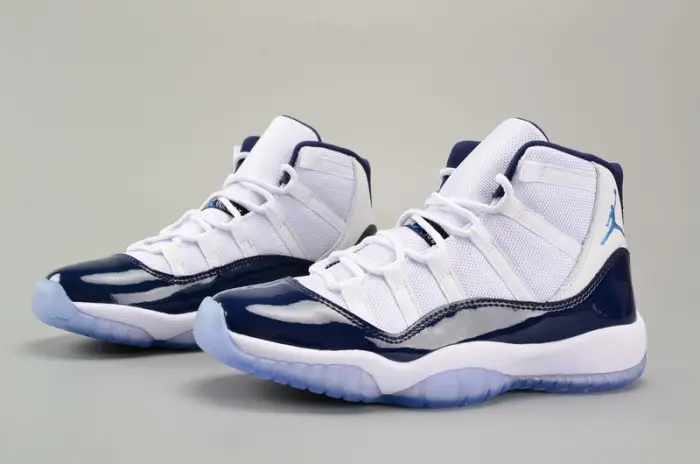 AIR JORDAN 11 RETRO BG (GS) "WIN LIKE '82" university blue womens 