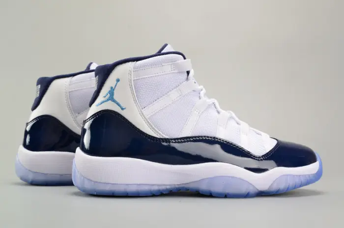 AIR JORDAN 11 RETRO BG (GS) "WIN LIKE '82" university blue womens 