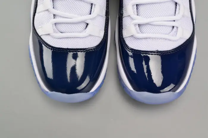 AIR JORDAN 11 RETRO BG (GS) "WIN LIKE '82" university blue womens 