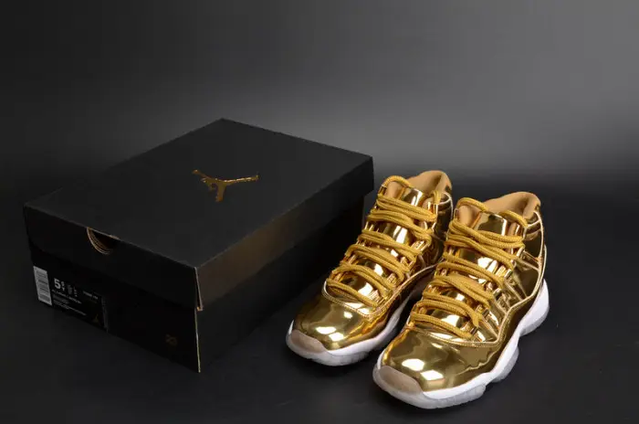 AIR JORDAN 11 RETRO P1NNACLE GOLD womens 
