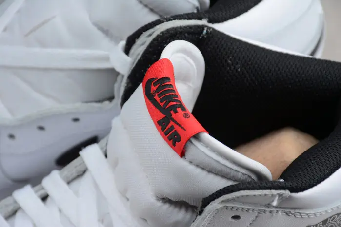 Air Jordan 1 Retro High OG “Ying Yang Pack” white