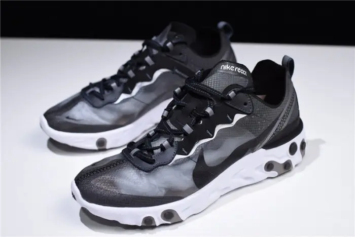 Nike React Element 87 Black White 