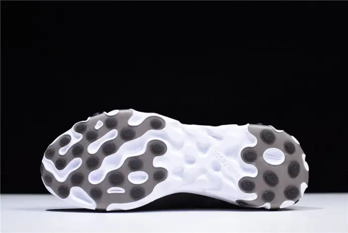 Nike React Element 87 Black White 
