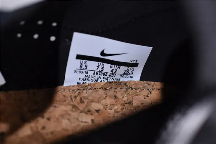 Nike React Element 87 Black White 