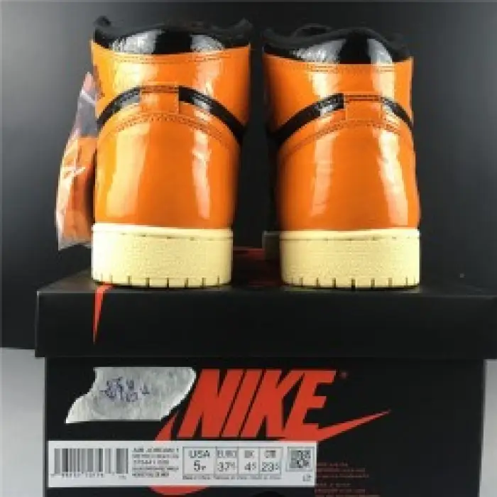 Jordan 1 Retro High Shattered Backboard 3.0-555088-028 