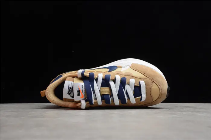 NIKE VAPORWAFFLE SESAME BLUE VOID 