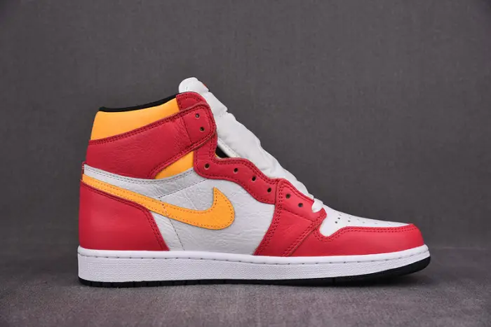 Air Jordan 1 Light Fusion Red 