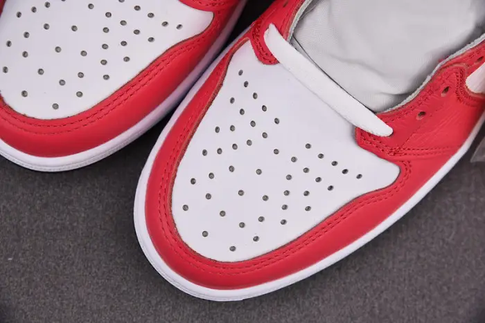Air Jordan 1 Light Fusion Red 