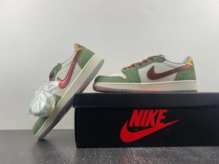 Air Jordan 1 Low OG “Year of the Dragon”  DCDAA84