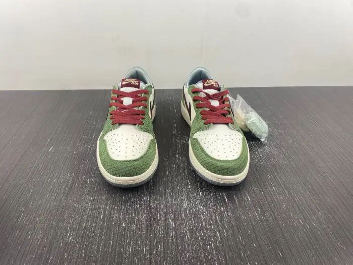 Air Jordan 1 Low OG “Year of the Dragon” 