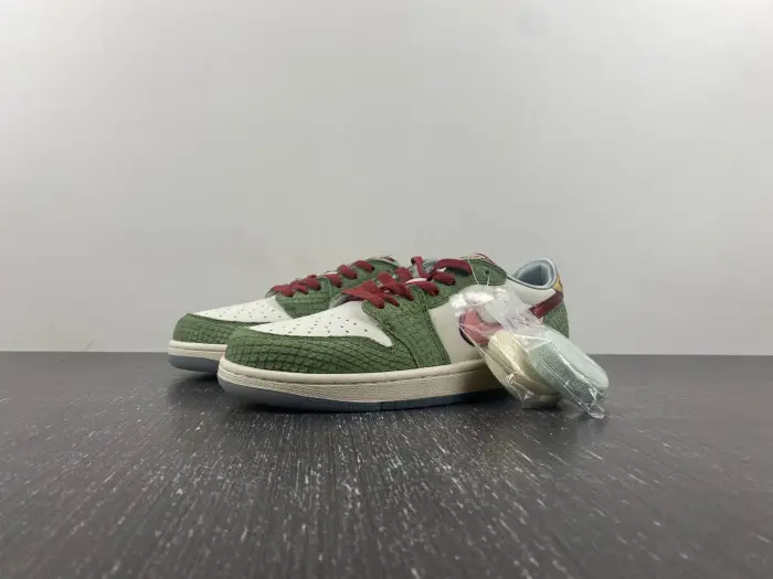 Air Jordan 1 Low OG “Year of the Dragon”  DCDAA84