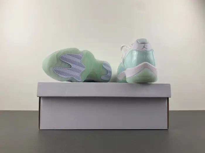 Jordan 11 Retro Low Igloo-AH7860-103 