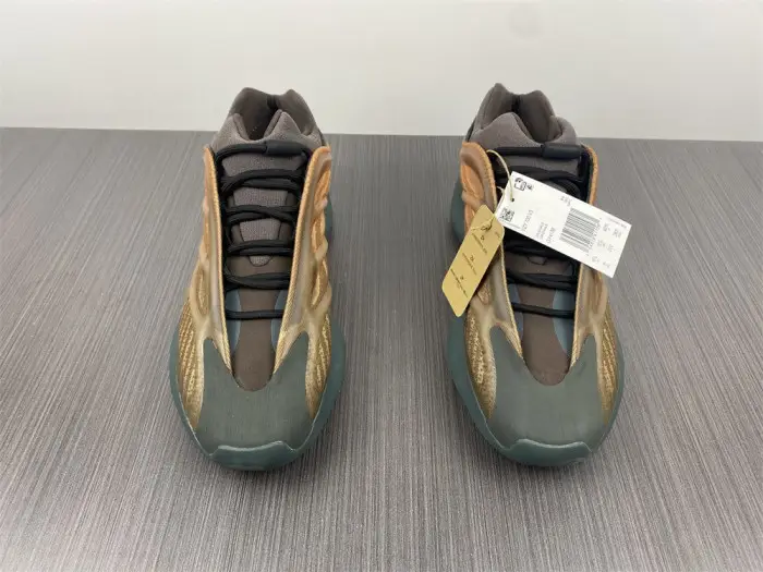 Adidas Yeezy Boost 700 V3 Copfade 
