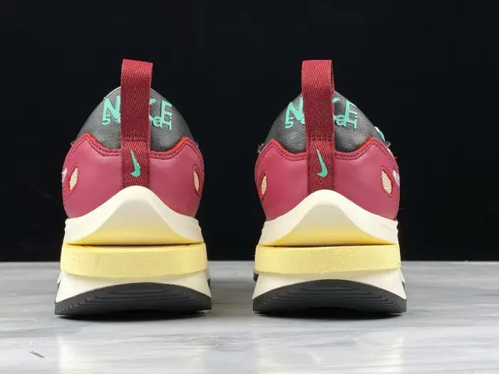 Sacai x Nike Pegasus VaporFly SP CI9928-301 