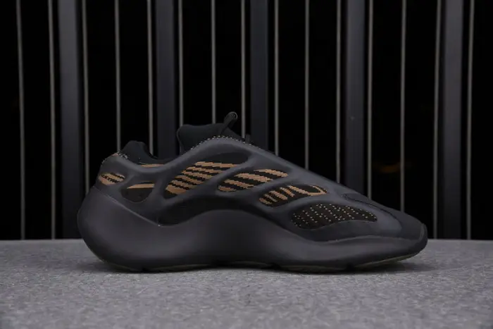 adidas Yeezy 700 V3 “Eremiel” FCCBD1060