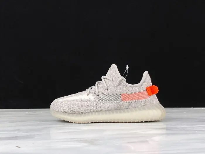 Kids adidas Yeezy Boost 350 V2 "Tail Light" EDE1937