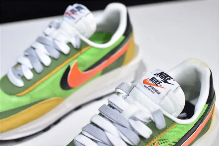 Sacai x Nike LDV Waffle  Green Gusto FAEEC508