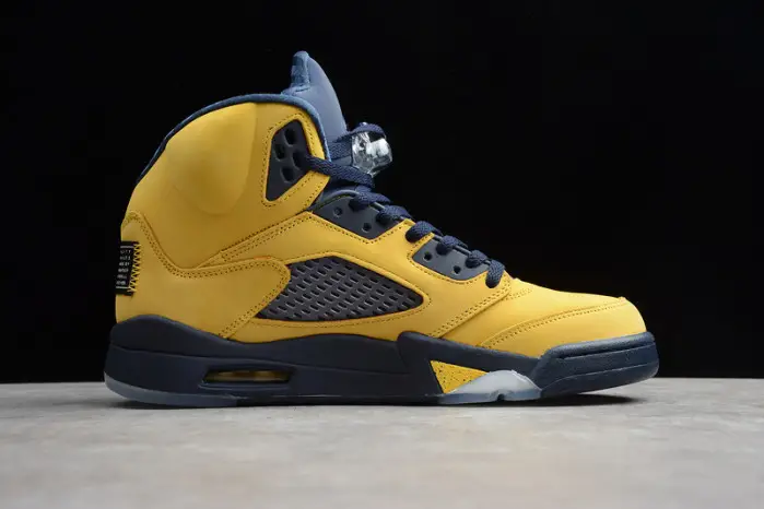 Air Jordan 5 Retro SP 'Michigan' 