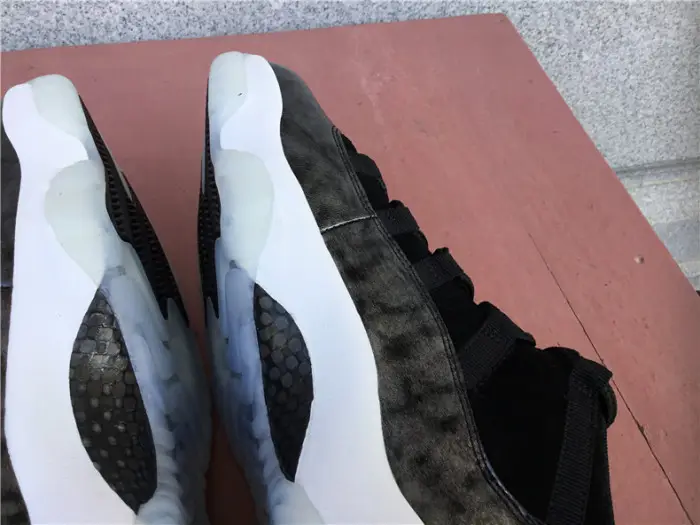 AIR JORDAN 11 RETRO LOW BG  "BARON" 