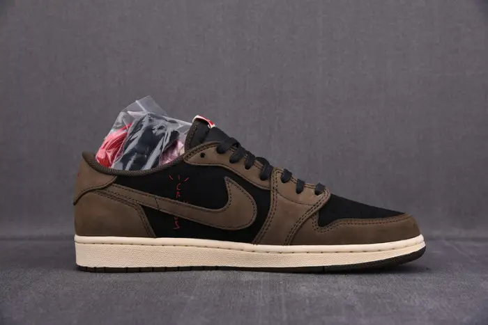 Travis Scott Air Jordan 1 Low Dark Mocha 