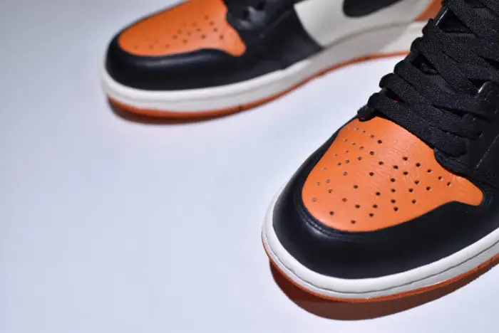 AIR JORDAN 1 RETRO HIGH OG “SHATTERED BACKBOARD” 