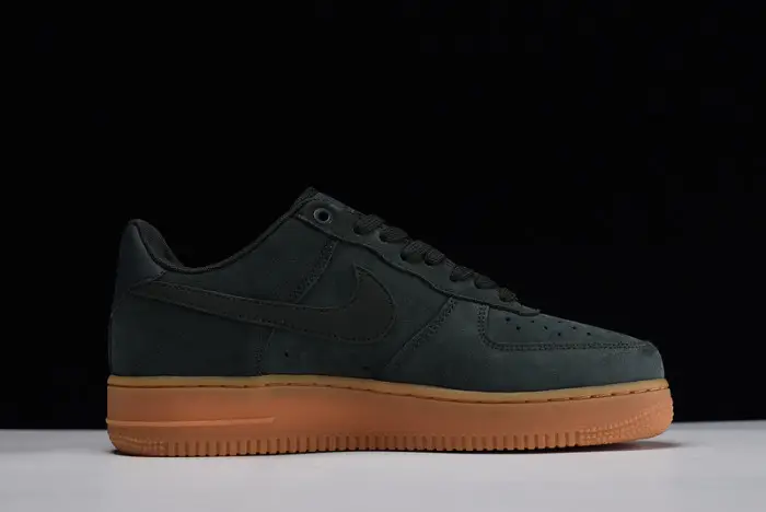 Nike Air Force 1 ´07 LV8 Suede  Outdoor Green Brand 