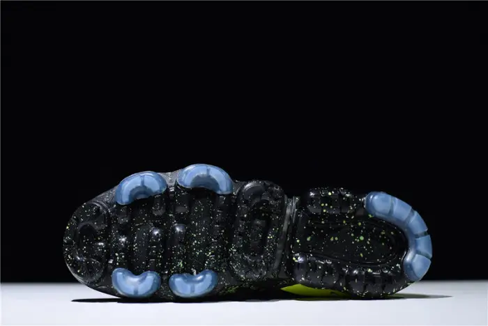 Acronym Nike Mens Air VaporMax Moc 2 Black Volt 