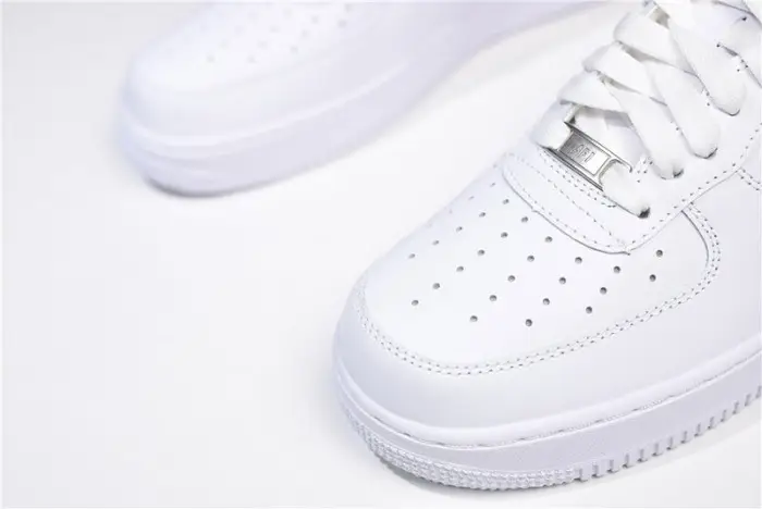 Nike  Air Force 1 '07 LV8 NBA Sz 18 White   Black Athletic Shoes 