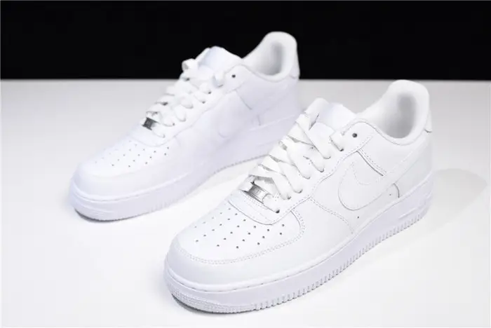 Nike  Air Force 1 '07 LV8 NBA Sz 18 White   Black Athletic Shoes 