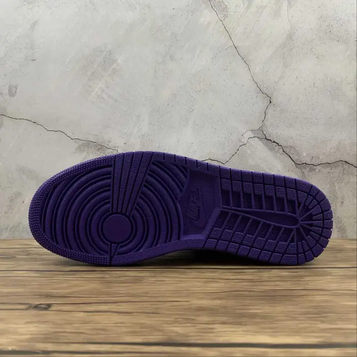 Air Jordan 1 WMNS “Court Purple” 