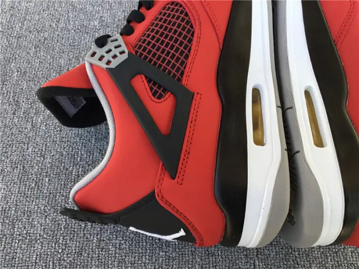 Air Jordan 4 Retro 'Toro Bravo' 