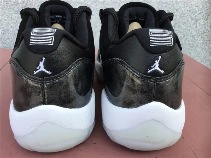 AIR JORDAN 11 RETRO LOW BG  "BARON" 