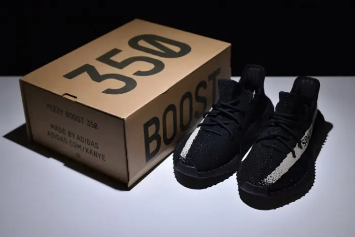 adidas Yeezy Boost 350 V2 Oreo White Black 