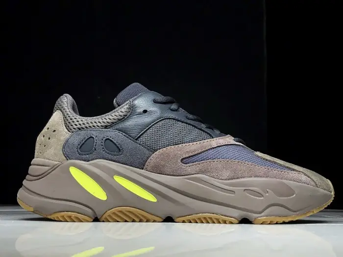 Kanye West x Adidas Yeezy Runner Boost 700“Mauve” CABA338