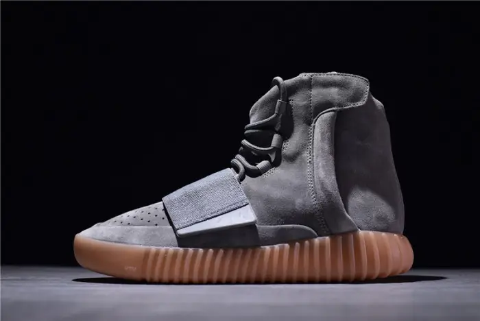 Adidas Yeezy 750 Boost Light Grey Gum Glow Dark AECAE2197