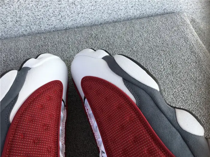 Air Jordan 13 “Red Flint” 