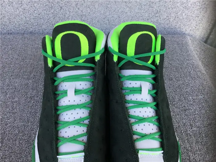Air Jordan 13 Retro 'Oregon Ducks' PE 