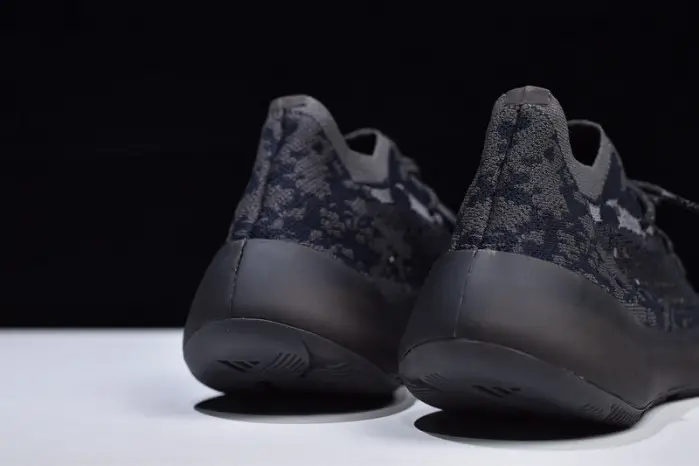 ADIDAS YEEZY BOOST 380 BLACK EFAC1555